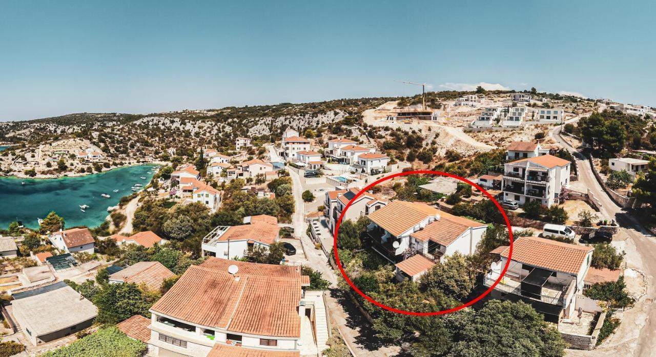 Fully Renovated One Bedroom Apartment With A Seaview - A Sevid Exteriör bild