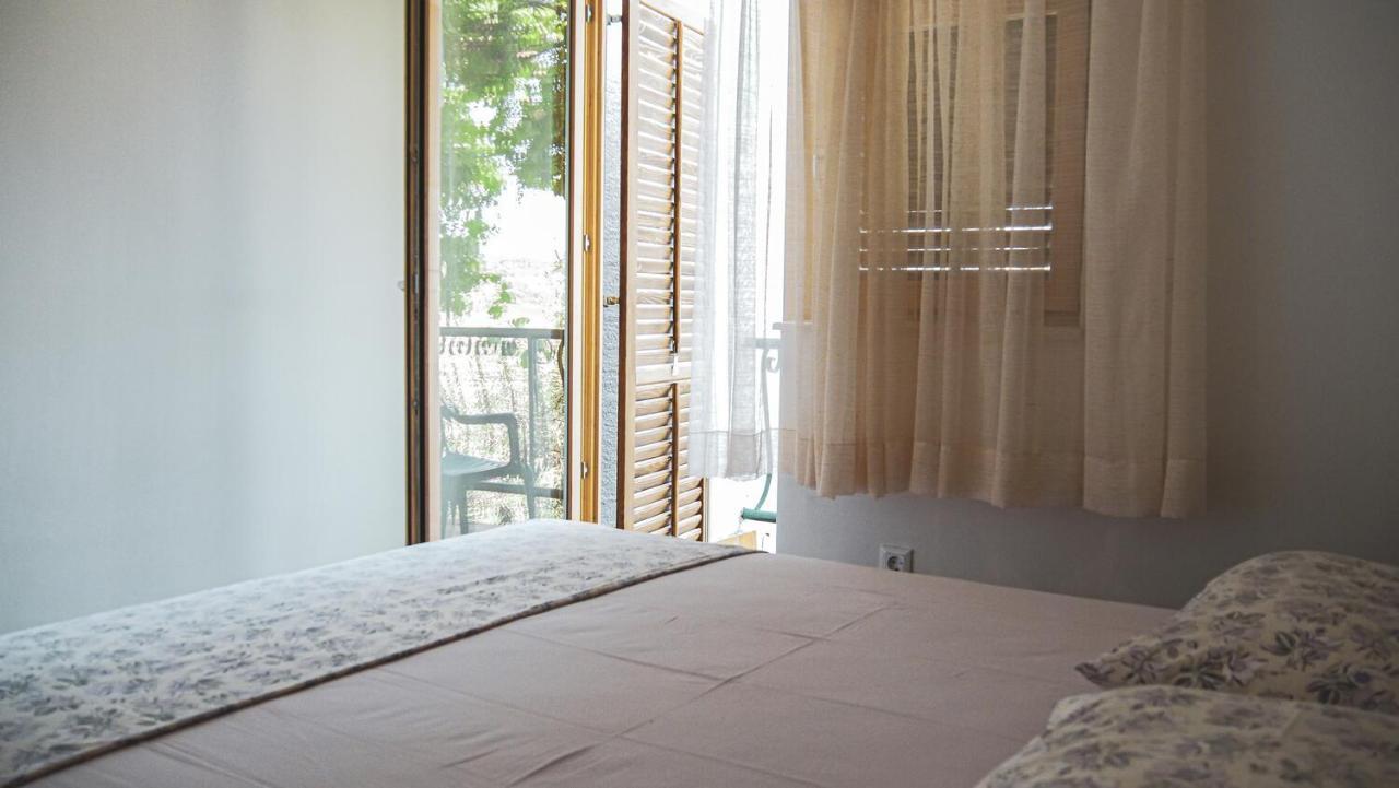 Fully Renovated One Bedroom Apartment With A Seaview - A Sevid Exteriör bild