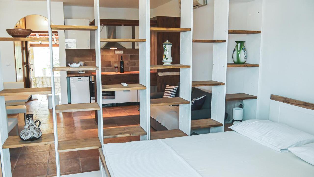 Fully Renovated One Bedroom Apartment With A Seaview - A Sevid Exteriör bild